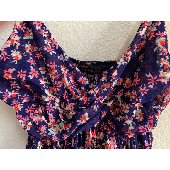 Express Flowy Tank Top - Picture 3 of 4